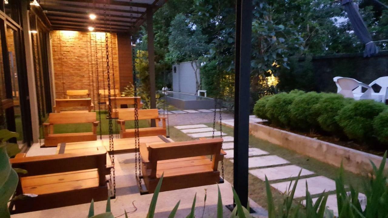 Canvas Family Home Трат Екстериор снимка